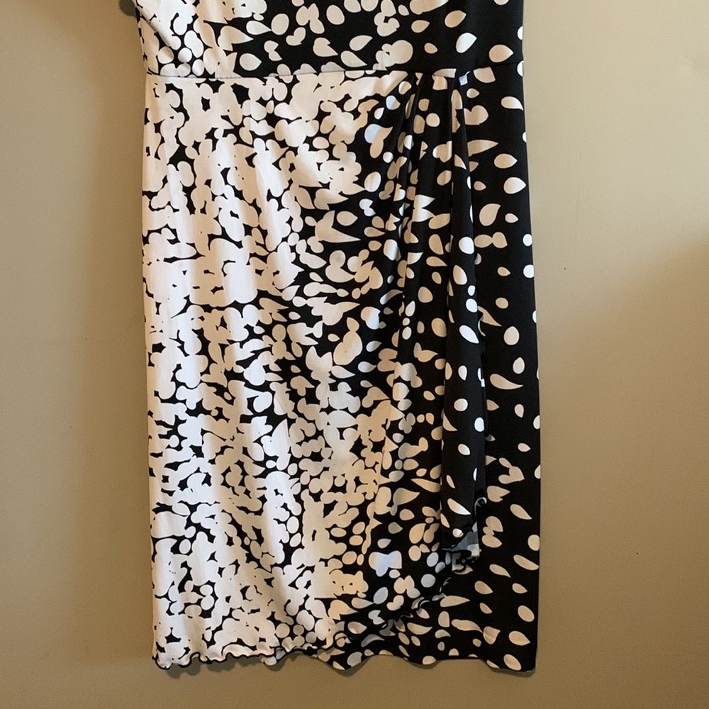 Whit House Black Market Flutter Sleeve Dress - Picture 3 of 4